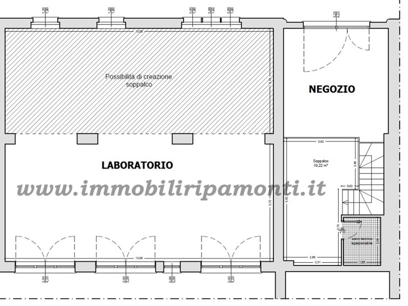 Negozio in Affitto a Lecco, 2'000€, 145 m²