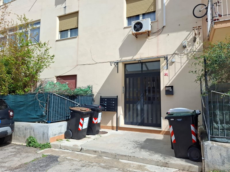 Appartamento in Vendita a Palermo, zona Partanna Mondello, 115'000€