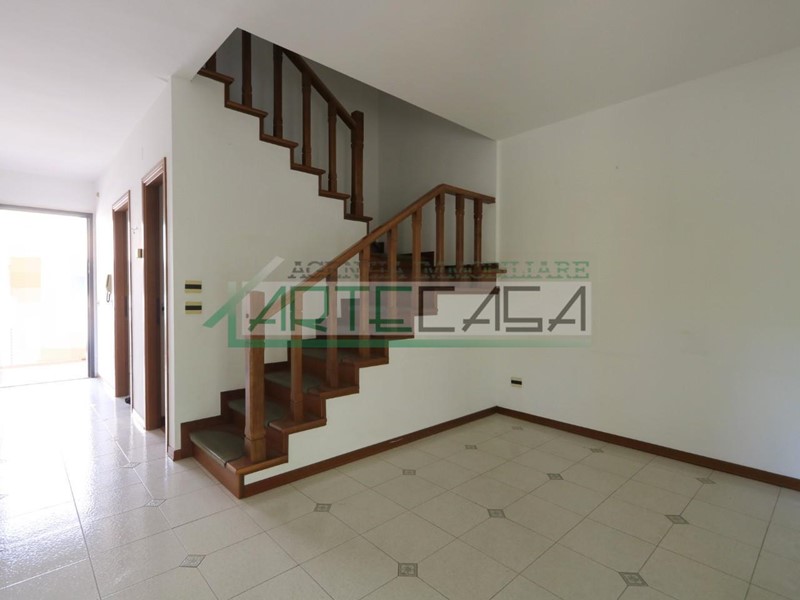 Appartamento in Vendita a Pontedera, 155'000€, 90 m²