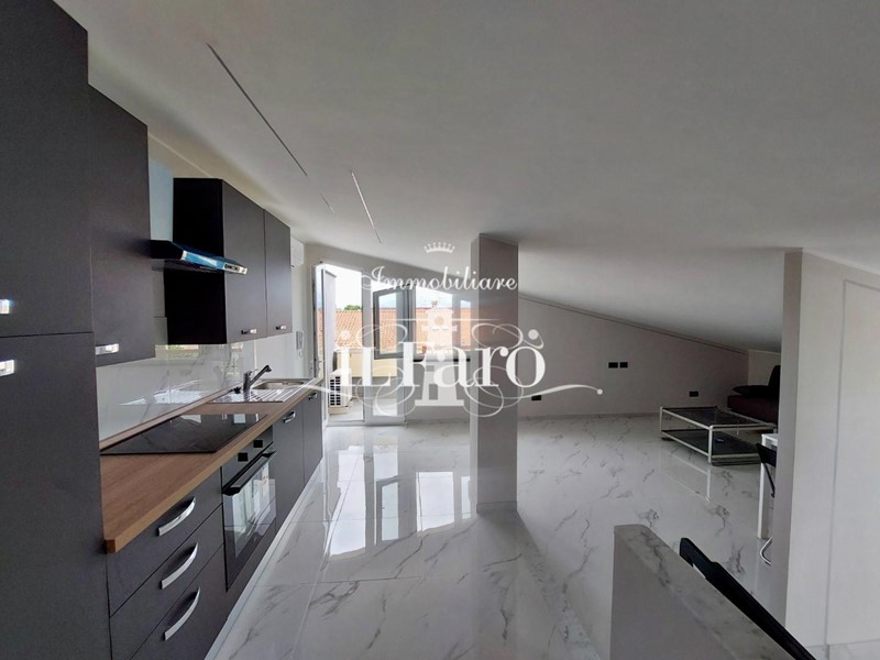 Quadrilocale in Vendita a Viareggio, 178'000€, 50 m², arredato