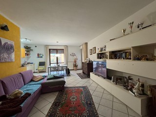 Trilocale in Vendita a Castelfiorentino, 150'000€, 82 m², arredato, con Box