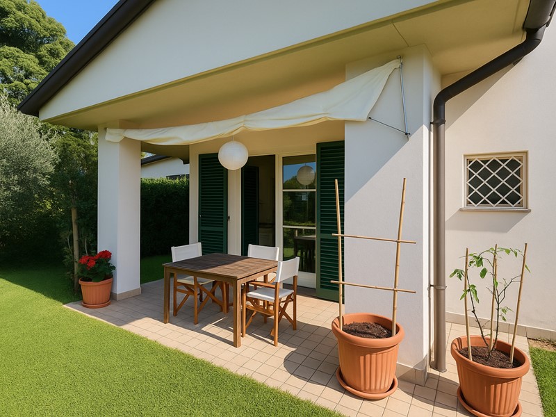 Villa bifamiliare in Vendita a Capannori, zona Camigliano, 465'000€, 130 m², arredato