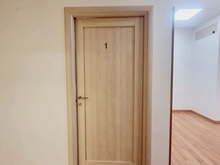 Negozio in Vendita a Aprilia, 200'000€, 119 m²