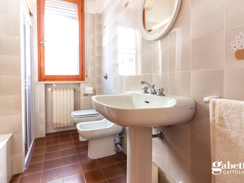 Villa in Vendita a Cattolica, 500'000&euro;, 255 m²