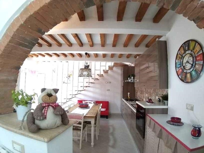 Casa Indipendente in Vendita a Cascina, zona San Frediano a Settimo, 149'000€, 95 m², arredato