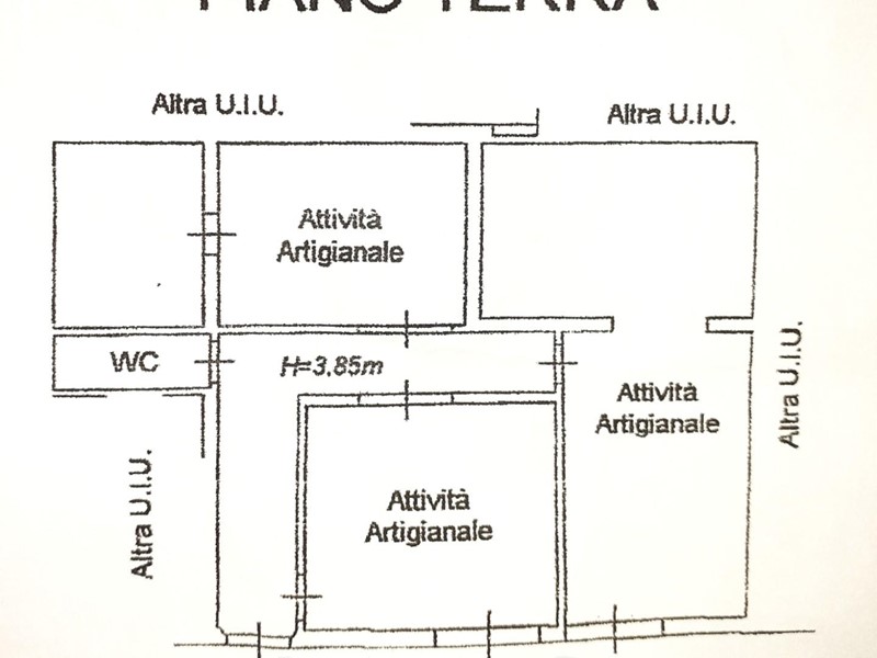 Capannone in Affitto a Pontedera, 500€, 106 m²