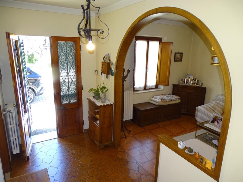 Quadrilocale in Vendita a Pistoia, 220'000€, 100 m², arredato, con Box