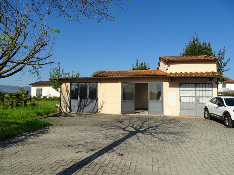 Terreno agricolo in Vendita a Pistoia, 135'000€, 2480 m²