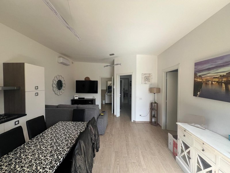 Laboratorio in Vendita a Vinci, zona Sovigliana, 105'000€, 100 m²