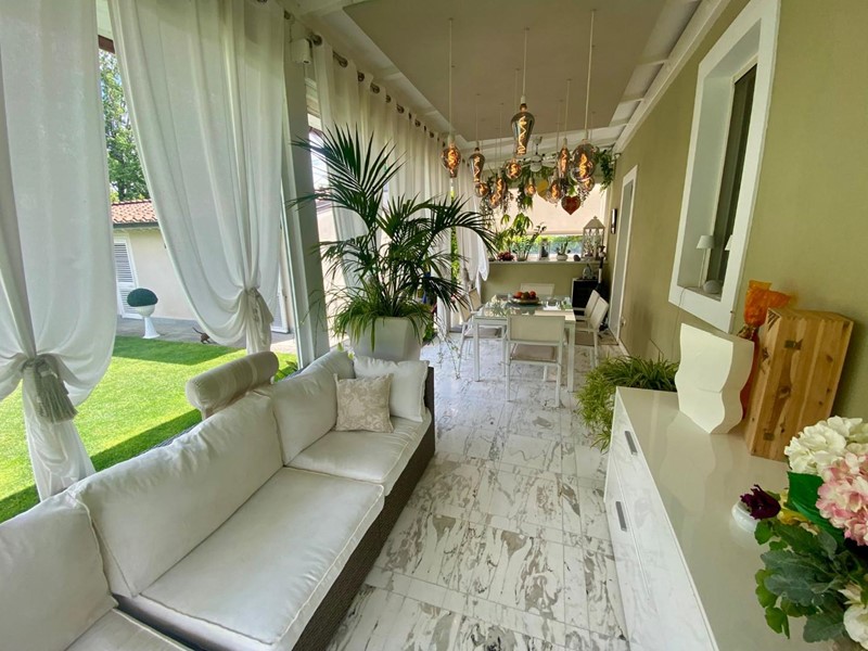 Villa in Vendita a Lucca, zona Monte San Quirico, 600'000&euro;, 195 m², arredato