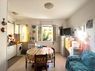 Quadrilocale in Vendita a Massa, 145'000&euro;, 65 m², con Box