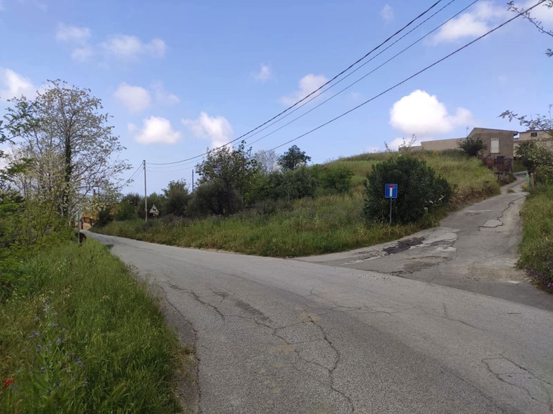 Terreno agricolo in Vendita a Castroreale, 164'000€, 19000 m²
