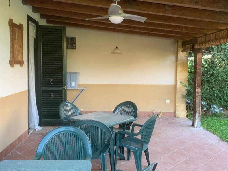 Villa in Vendita a Campofelice di Roccella, 225'000€, 130 m², arredato