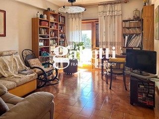 Trilocale in Vendita a Roma, 259'000€, 111 m²