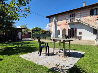 Appartamento in Vendita a Frossasco, 165'000€, 165 m²