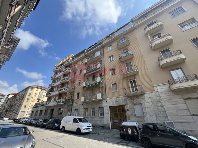 Trilocale in Vendita a Torino, 118'000€, 70 m²