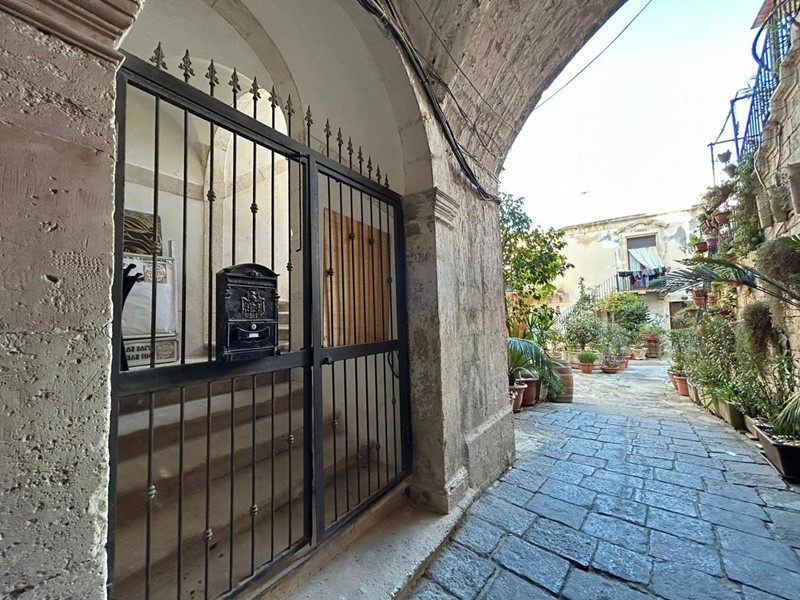 Appartamento in Vendita a Siracusa, 270'000&euro;, 158 m²