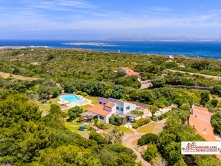 Villa in Vendita a Carloforte, 990'000€, 200 m²