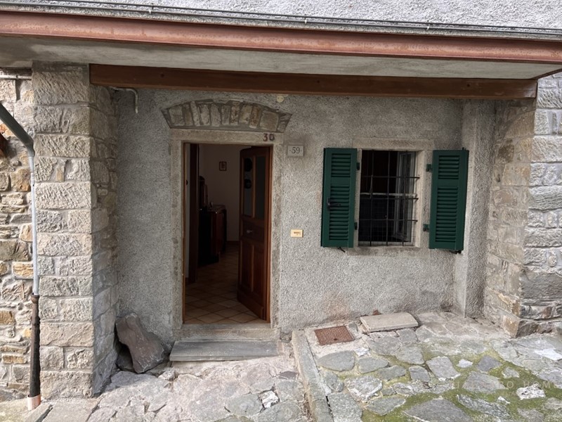 Casale in Vendita a Pontremoli, 49'000€, 88 m²