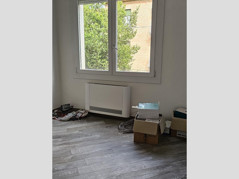 Appartamento in Vendita a Reggio Emilia, 287'000€, 140 m², arredato, con Box