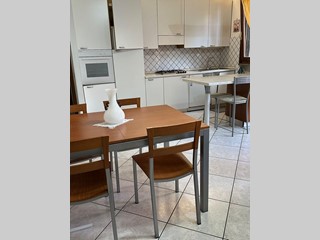 Trilocale in Vendita a Empoli, 255'000€, 75 m², con Box