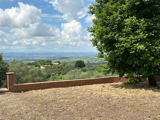 Casale in Vendita a Capraia e Limite, 355'000€, 140 m²