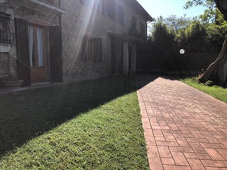 Appartamento in Vendita a Poggibonsi, 450'000€, 163 m², arredato, con Box