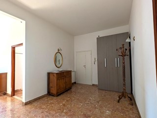 Quadrilocale in Vendita a Empoli, 199'000€, 95 m², con Box