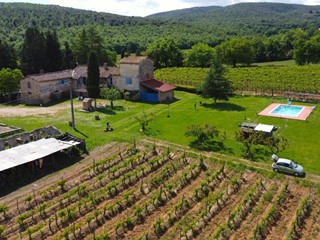 Attività commerciale in Vendita a Monteriggioni, 1'950'000€, 1000 m²