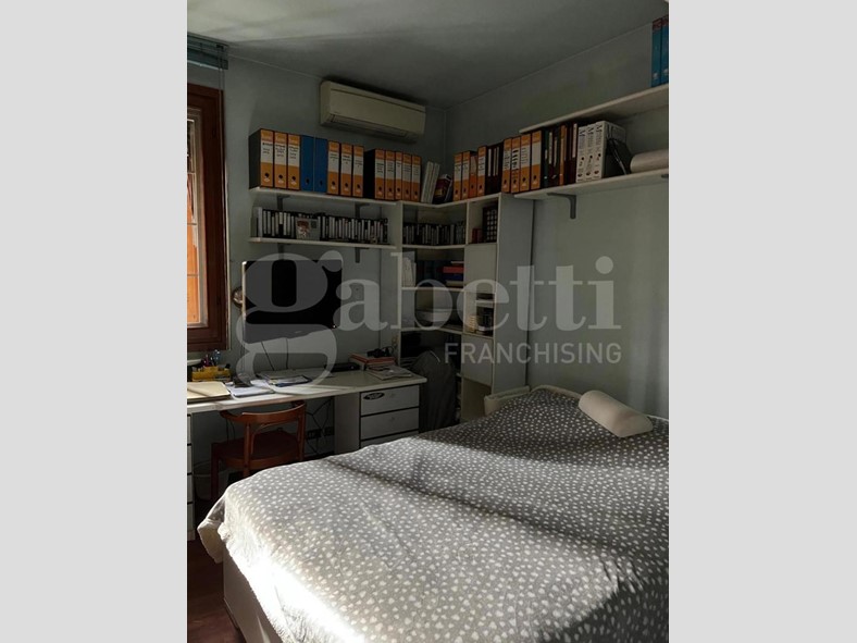 Villa in Vendita a Bologna, 750'000€, 224 m²