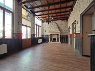 Negozio in Affitto a Arona, 2'100€, 120 m²