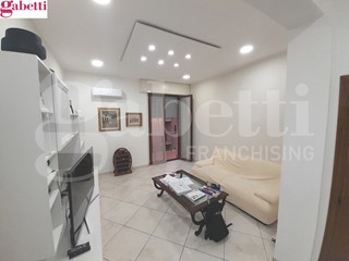 Appartamento in Vendita a Poggibonsi, 208'000€, 100 m²