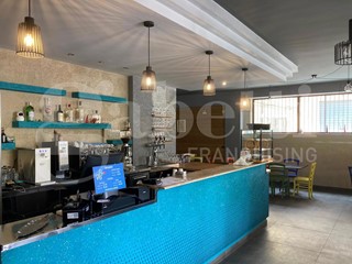 Negozio in Vendita a Battipaglia, 280'000€, 150 m²