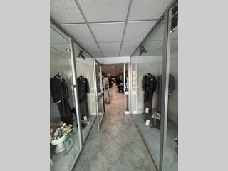 Attività commerciale in Vendita a Collegno, 89'000€, 155 m²