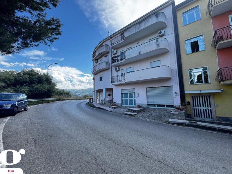 Quadrilocale in Vendita a Librizzi, 55'000€, 110 m²