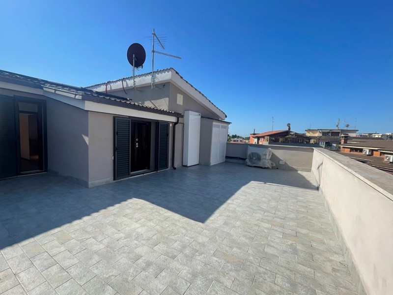 Attico in Vendita a Fonte Nuova, 110'000€, 61 m²