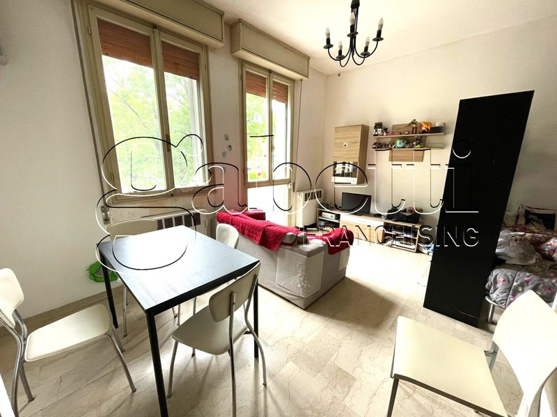 Monolocale in Vendita a Ferrara, 75'000&euro;, 45 m², arredato