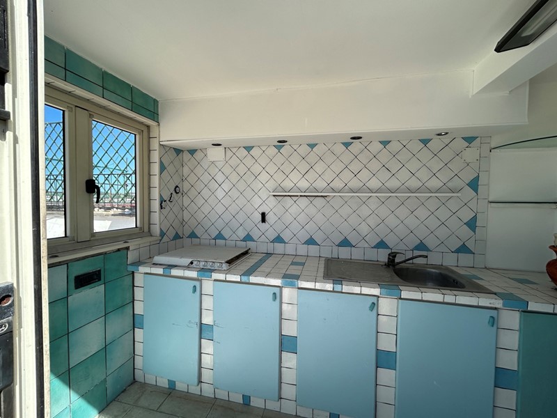 Quadrilocale in Vendita a Pozzuoli, 350'000€, 140 m²