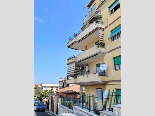 Bilocale in Vendita a Roma, 125'000€, 66 m²