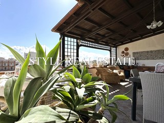 Casa Indipendente in Vendita a Siracusa, zona GELONE/BORGATA, 370'000&euro;, 265 m²