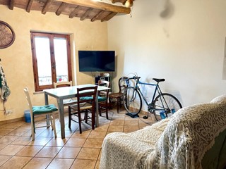 Quadrilocale in Vendita a Sovicille, zona Rosia, 130'000€, 67 m², arredato