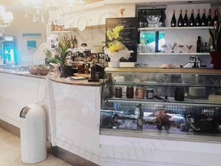 Immobile commerciale in Affitto a Pisa, 2'000€, 100 m²