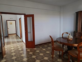 Quadrilocale in Vendita a Livorno, 265'000€, 110 m², con Box