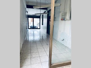 Laboratorio in Affitto a Lastra a Signa, 700€, 86 m²