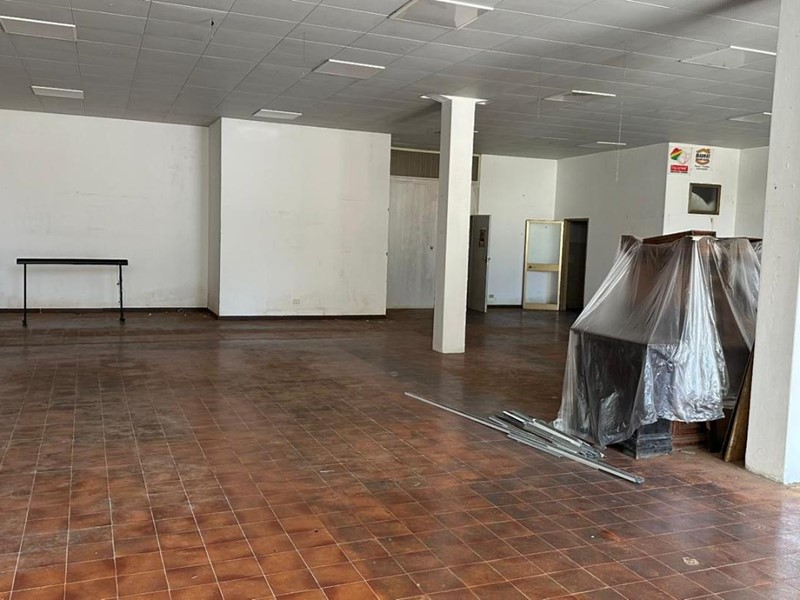 Immobile commerciale in Vendita a Capraia e Limite, 55'000€, 70 m²