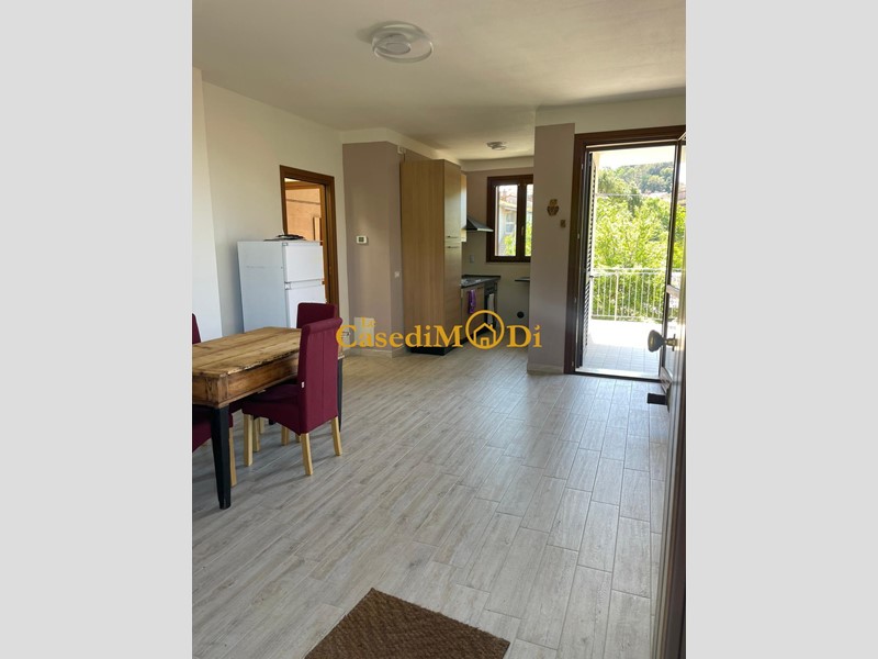 Trilocale in Vendita a Rosignano Marittimo, zona Nibbiaia, 172'000€, 65 m², con Box