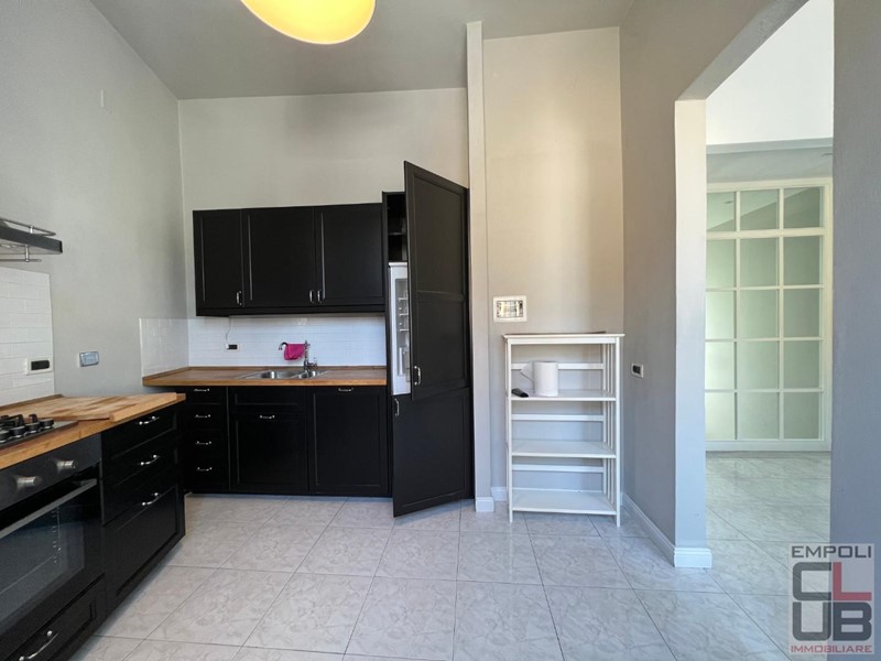 Quadrilocale in Affitto a Empoli, 1'500€, 95 m², arredato