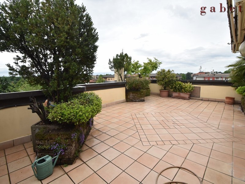 Quadrilocale in Vendita a Legnano, 368'000€, 173 m²