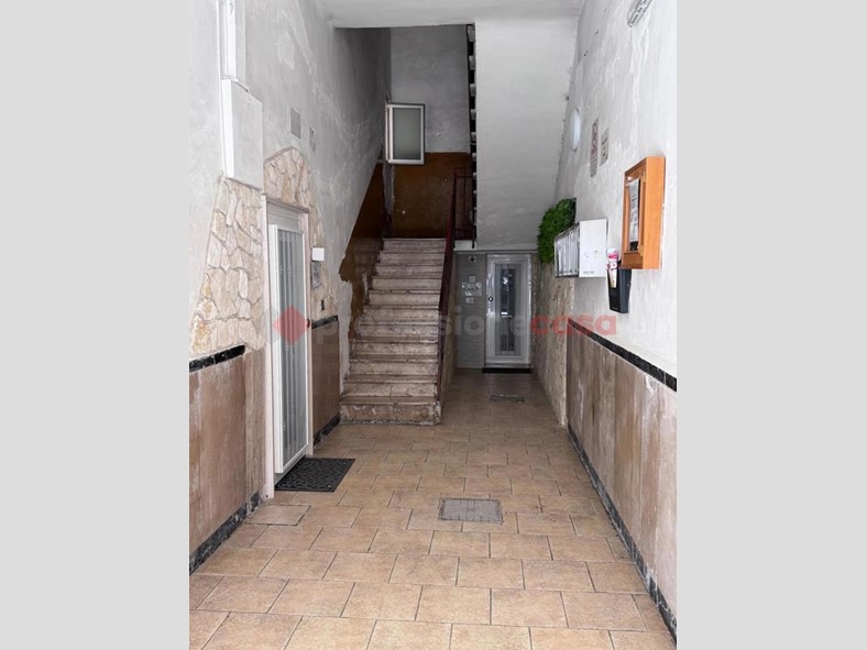 Trilocale in Vendita a Bari, 110'000€, 80 m²