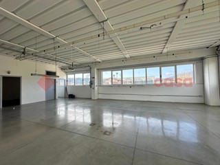 Laboratorio in Affitto a Subbiano, 1'200&euro;, 298 m²